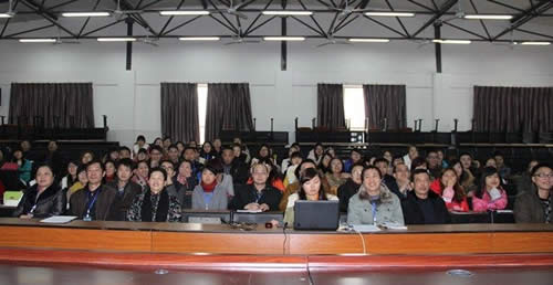 我校教职工大会圆满结束_成都铁路学校招生